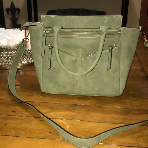 Tote - Picture 1 of 3